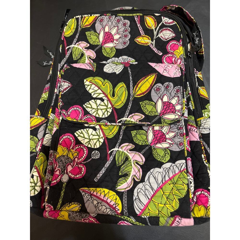 Beautiful Vera Bradley medium Moon Blooms Quilted Backpack. Lightweight, durable